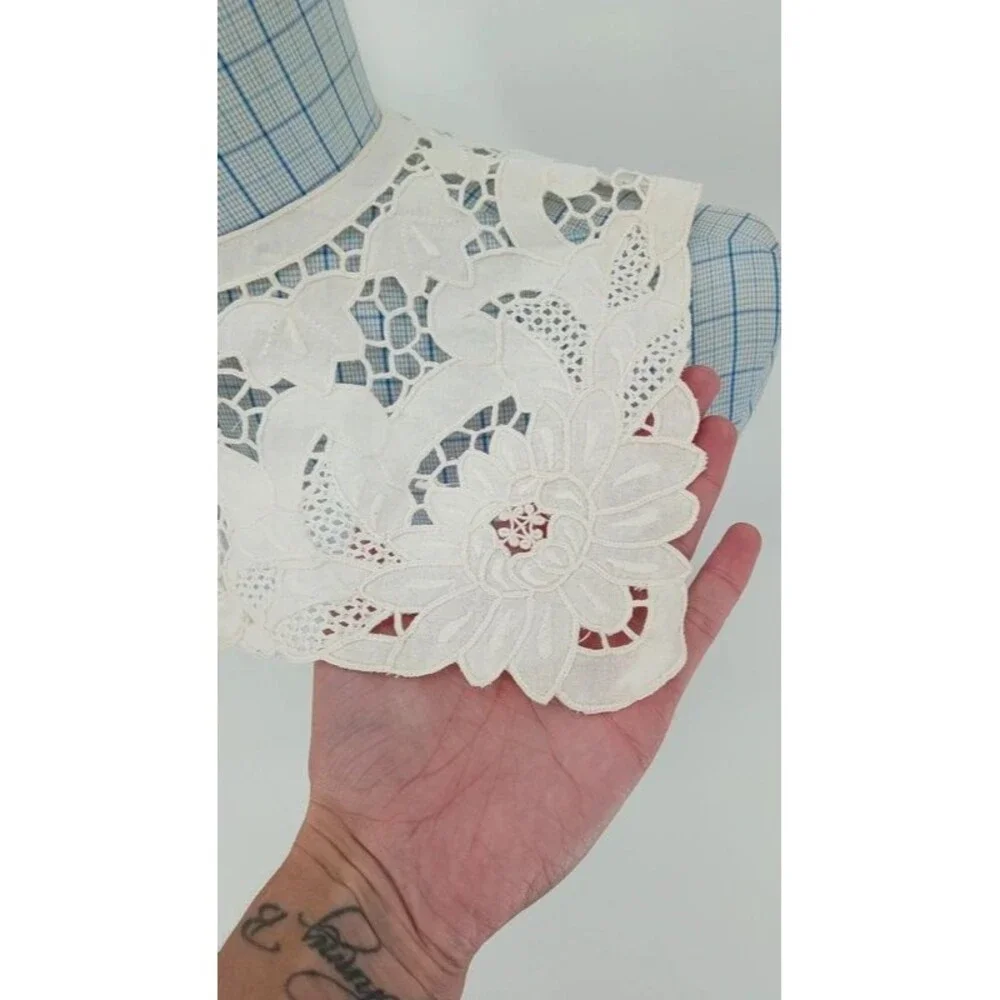 Vintage White Embroidered Lace Detachable Bib Collar Pearl Button Romantic OS